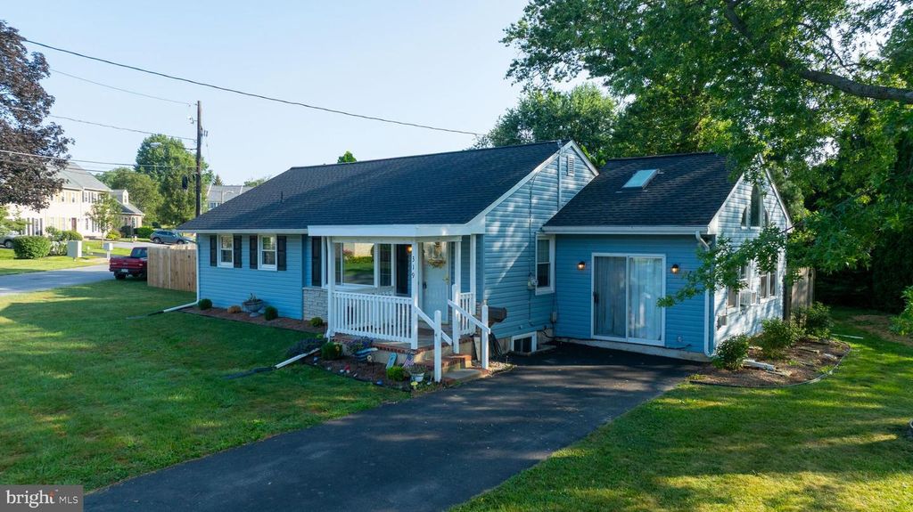 319 BIRCHLAND AVE, Mount Joy, PA 17552