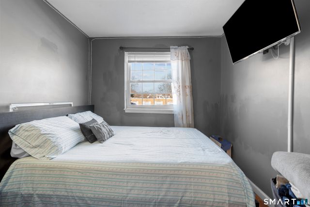 7 Barnstable Lane, Stamford, CT 06907