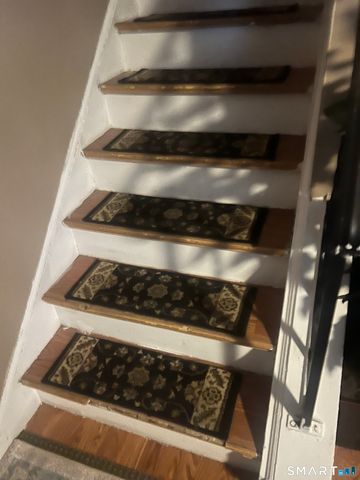 7 Barnstable Lane, Stamford, CT 06907