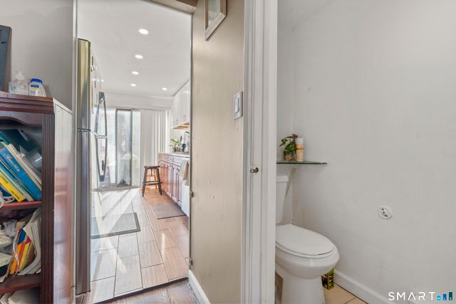 7 Barnstable Lane, Stamford, CT 06907