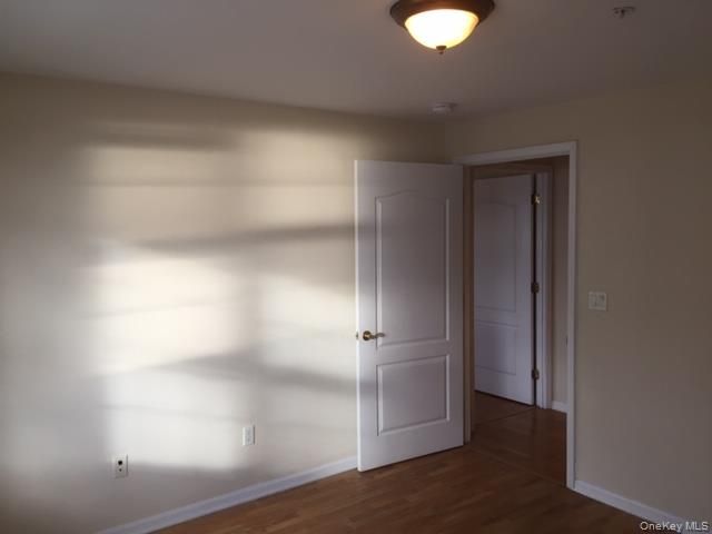 26 W Broadway 303, Long Beach, NY 11561