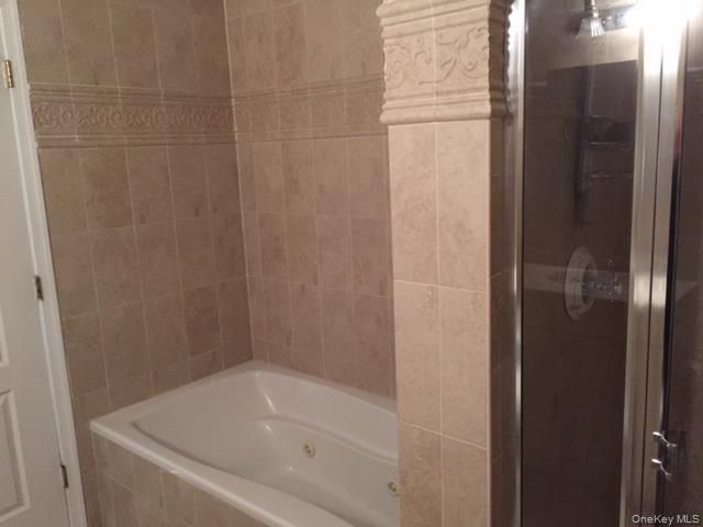 26 W Broadway 303, Long Beach, NY 11561