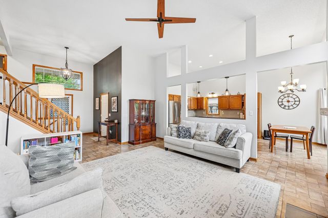 16982 Georgetown Way, Lakeville, MN 55068