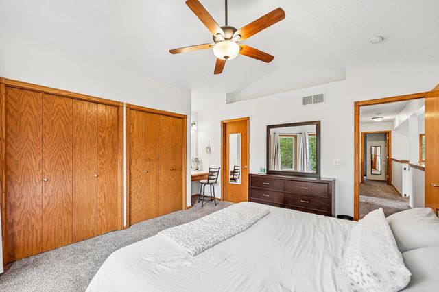 16982 Georgetown Way, Lakeville, MN 55068