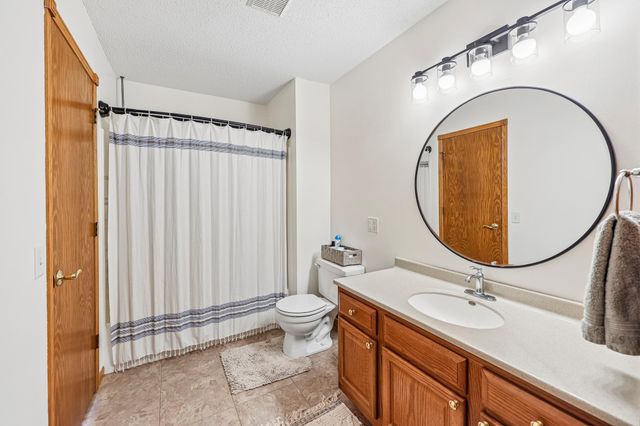 16982 Georgetown Way, Lakeville, MN 55068
