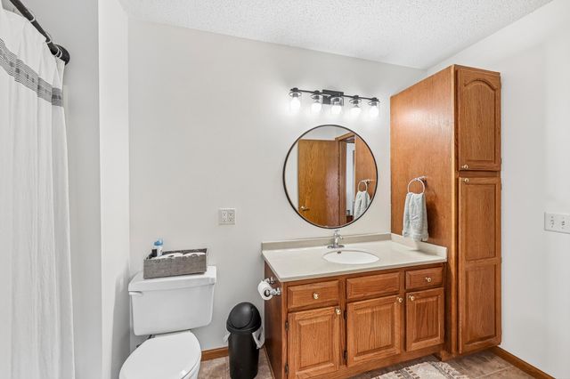 16982 Georgetown Way, Lakeville, MN 55068