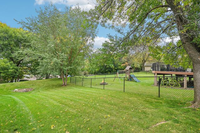 16982 Georgetown Way, Lakeville, MN 55068