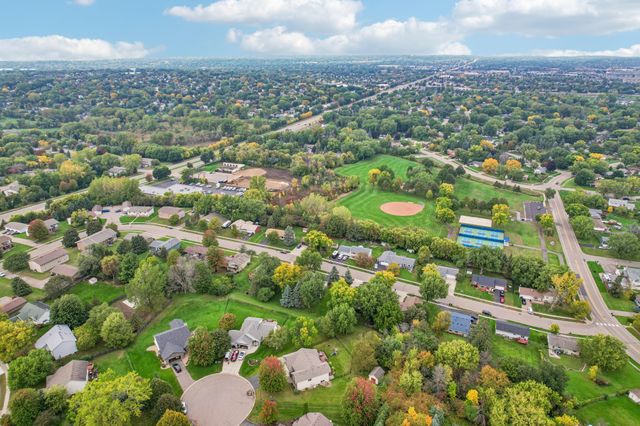 16982 Georgetown Way, Lakeville, MN 55068