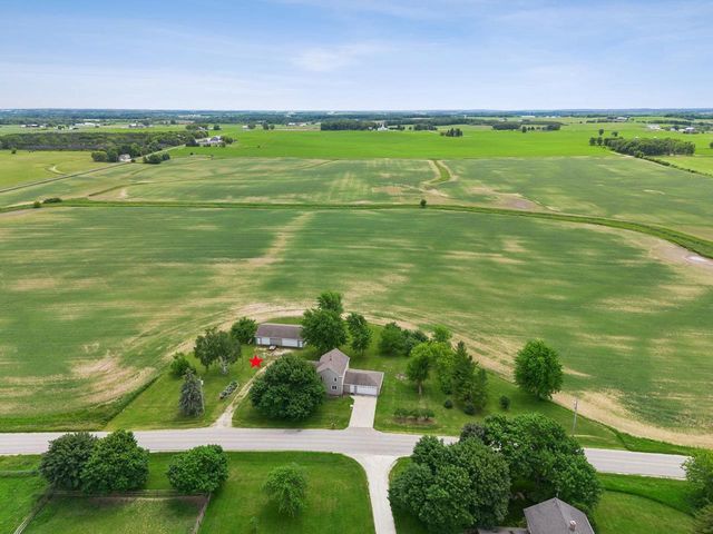 W3387 COUNTY LINE ROAD, Cleveland, WI 53015