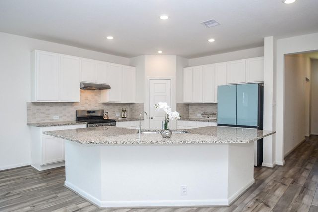 3043 Kastania Lane, Fresno, TX 77545