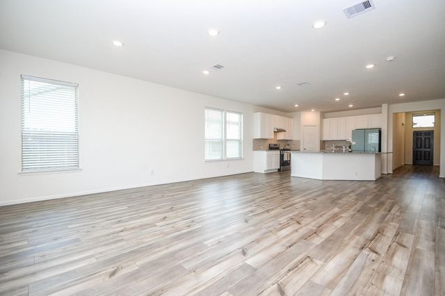 3043 Kastania Lane, Fresno, TX 77545