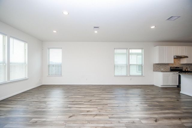 3043 Kastania Lane, Fresno, TX 77545