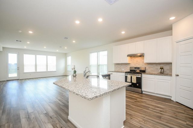 3043 Kastania Lane, Fresno, TX 77545
