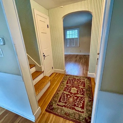 25 Woodward Ave, Reading, MA 01867