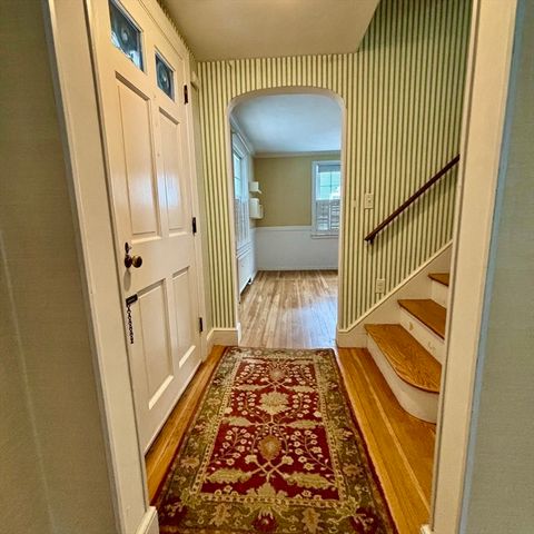 25 Woodward Ave, Reading, MA 01867