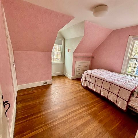 25 Woodward Ave, Reading, MA 01867