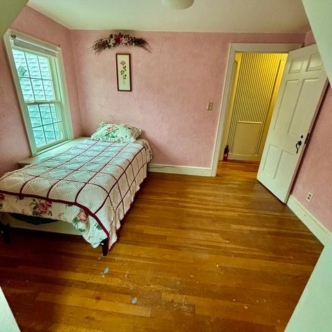 25 Woodward Ave, Reading, MA 01867