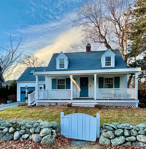 25 Woodward Ave, Reading, MA 01867