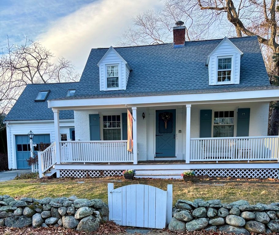 25 Woodward Ave, Reading, MA 01867