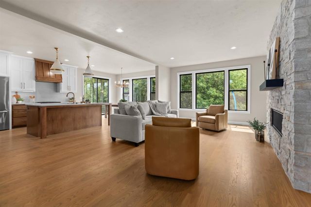 2417 ADRIENNE COURT, De Pere, WI 54115