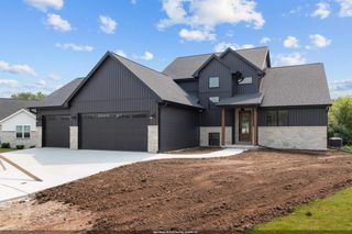2417 ADRIENNE COURT, De Pere, WI 54115