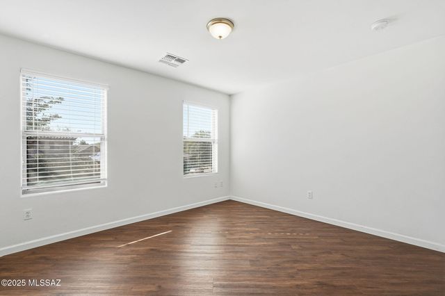 119 S Beyerville Place, Sahuarita, AZ 85629