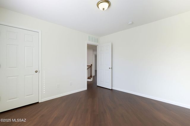 119 S Beyerville Place, Sahuarita, AZ 85629