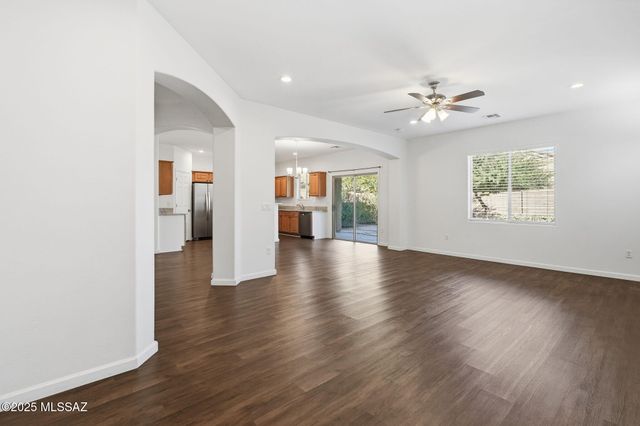 119 S Beyerville Place, Sahuarita, AZ 85629