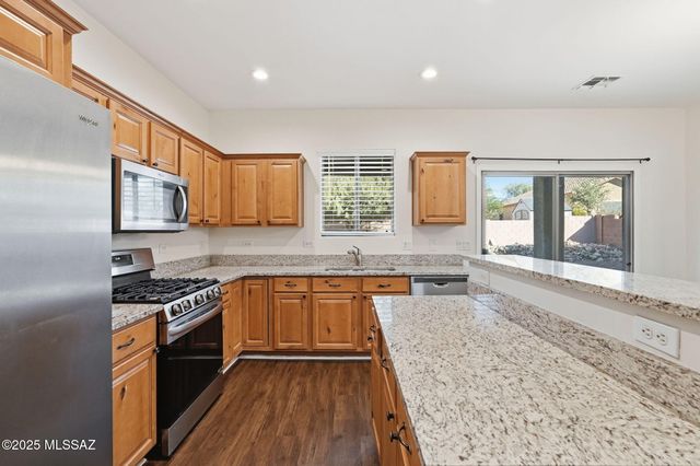 119 S Beyerville Place, Sahuarita, AZ 85629