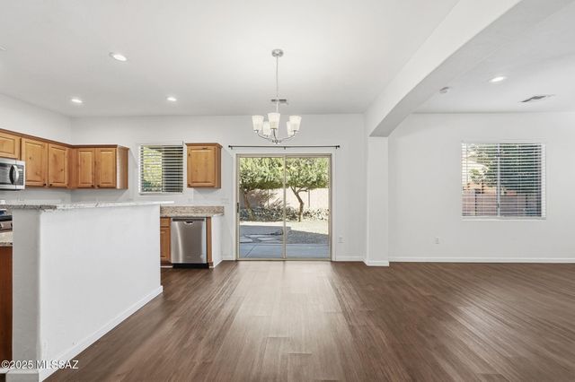 119 S Beyerville Place, Sahuarita, AZ 85629