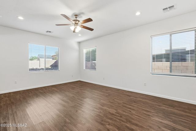 119 S Beyerville Place, Sahuarita, AZ 85629