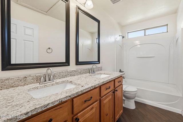 119 S Beyerville Place, Sahuarita, AZ 85629