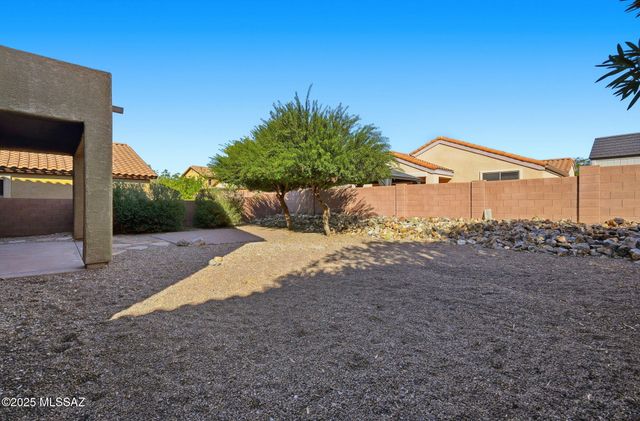 119 S Beyerville Place, Sahuarita, AZ 85629