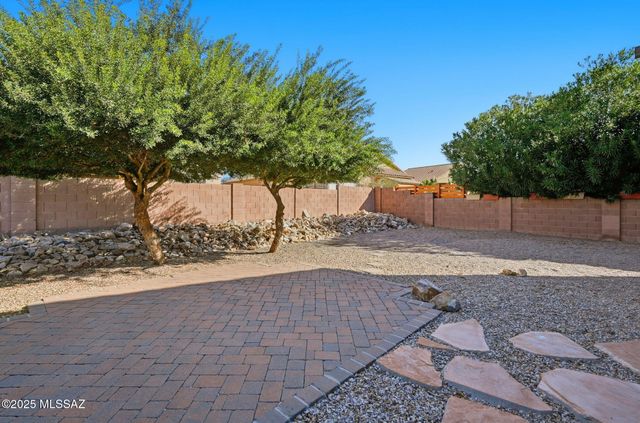 119 S Beyerville Place, Sahuarita, AZ 85629