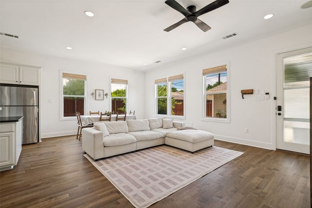 3344 Hamilton Avenue, Fort Worth, TX 76107