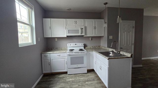 2414 W FIRTH ST, Philadelphia, PA 19132