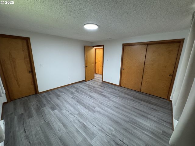 253 Se POLK St, Willamina, OR 97396