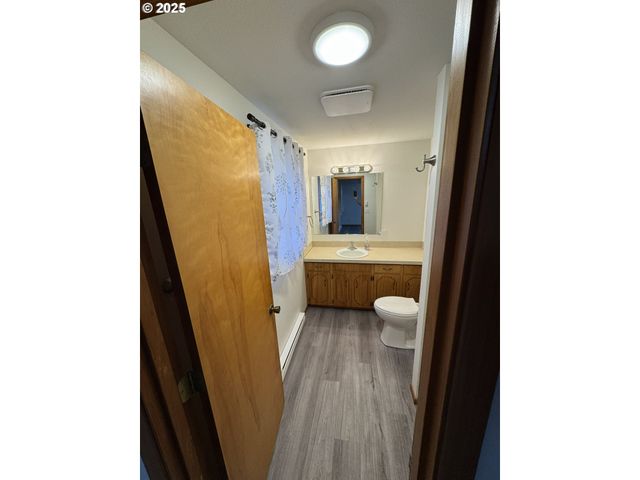 253 Se POLK St, Willamina, OR 97396