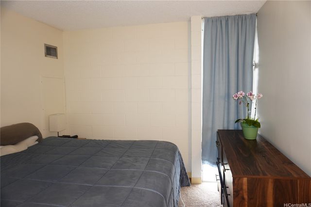 3045 Ala Napuaa Place 1705, Honolulu, HI 96818
