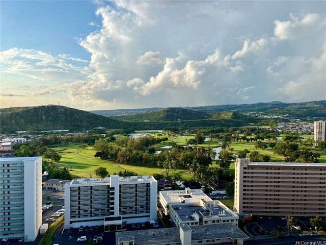 3045 Ala Napuaa Place 1705, Honolulu, HI 96818