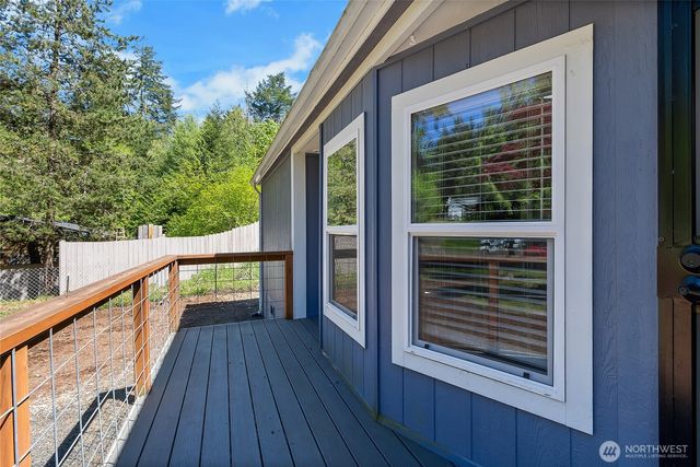 330 E Balbriggan Road, Shelton, WA 98584