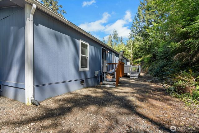 330 E Balbriggan Road, Shelton, WA 98584