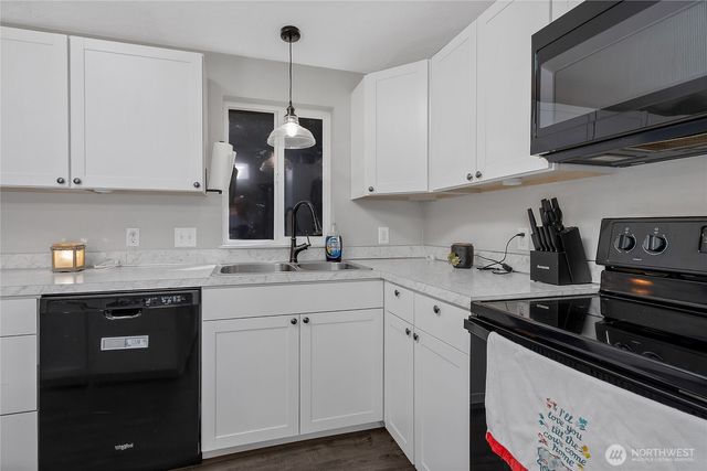 330 E Balbriggan Road, Shelton, WA 98584
