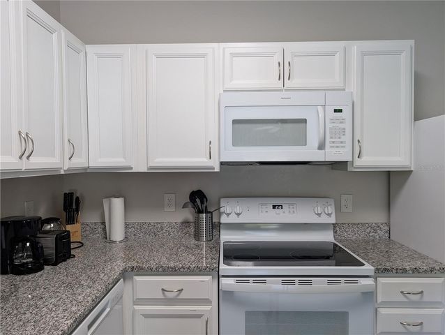 14524 N NEBRASKA AVENUE 204, Tampa, FL 33613