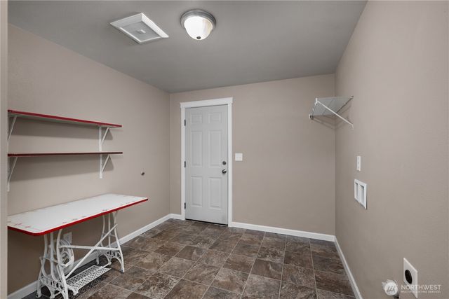 840 E Timberlake Drive E, Shelton, WA 98584