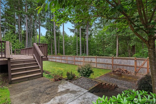 840 E Timberlake Drive E, Shelton, WA 98584