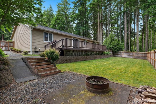840 E Timberlake Drive E, Shelton, WA 98584