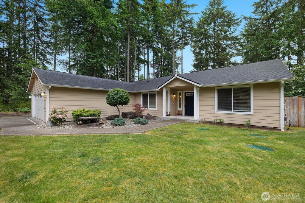 840 E Timberlake Drive E, Shelton, WA 98584
