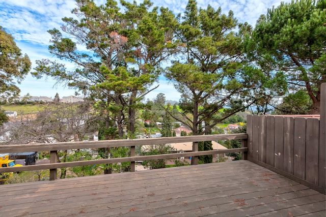 19100 Crest 107, Castro Valley, CA 94546