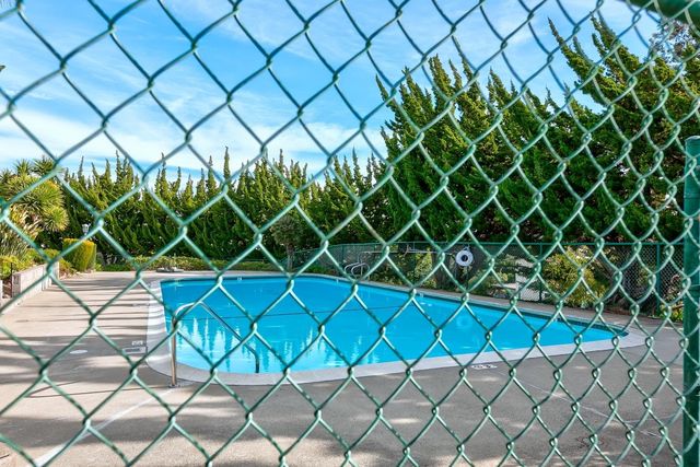 19100 Crest 107, Castro Valley, CA 94546